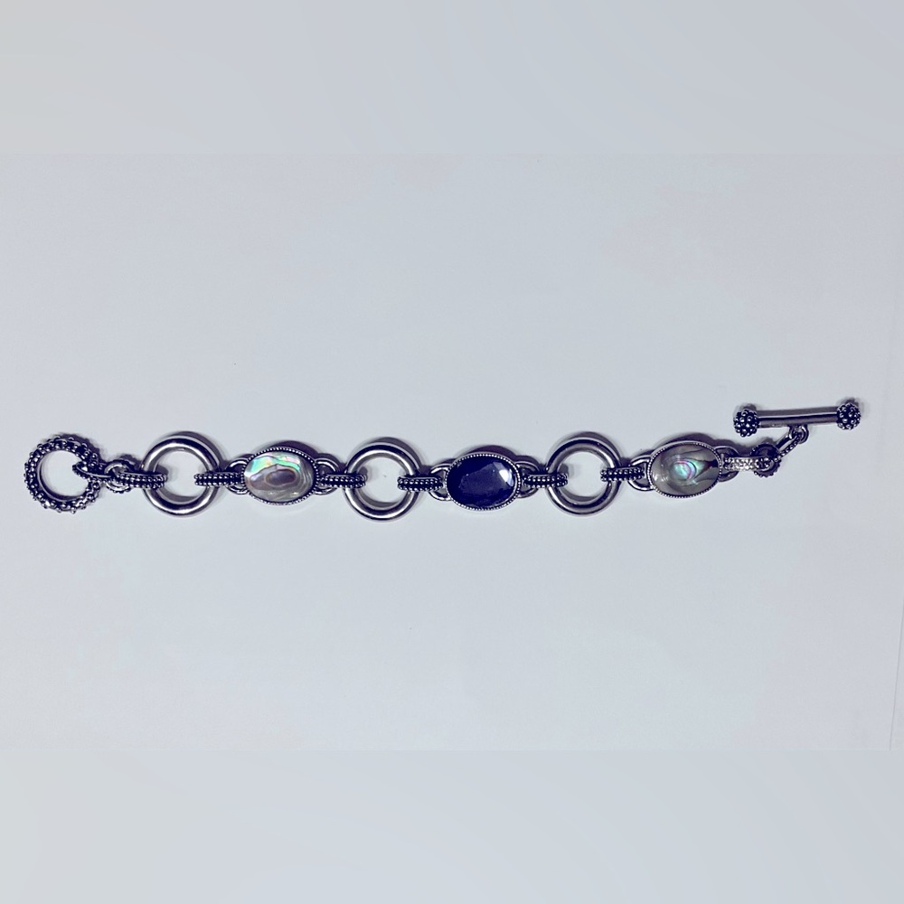 Stone and Link brace